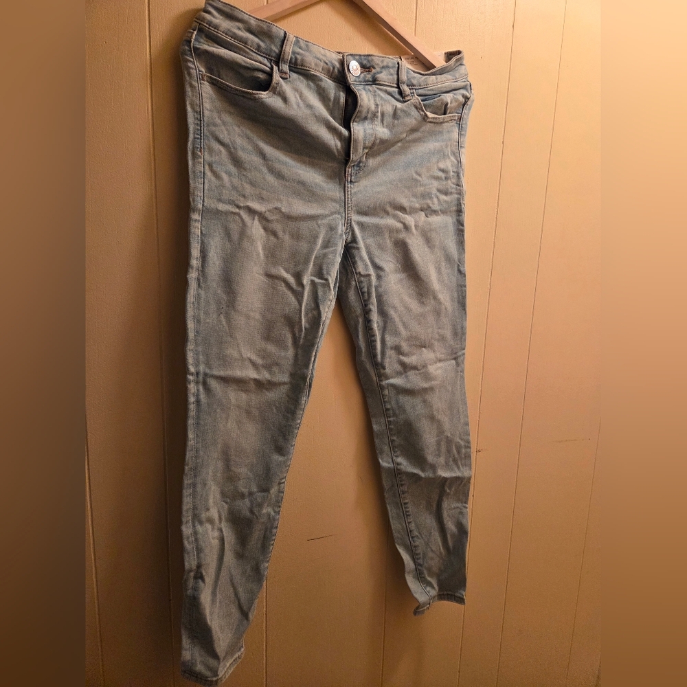 American Eagle Outfitters Light Blue Skinny Jeans